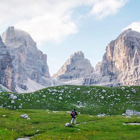 شقة Campiglio Tre Sassi مادونا دي كامبيليو الغرفة الصورة